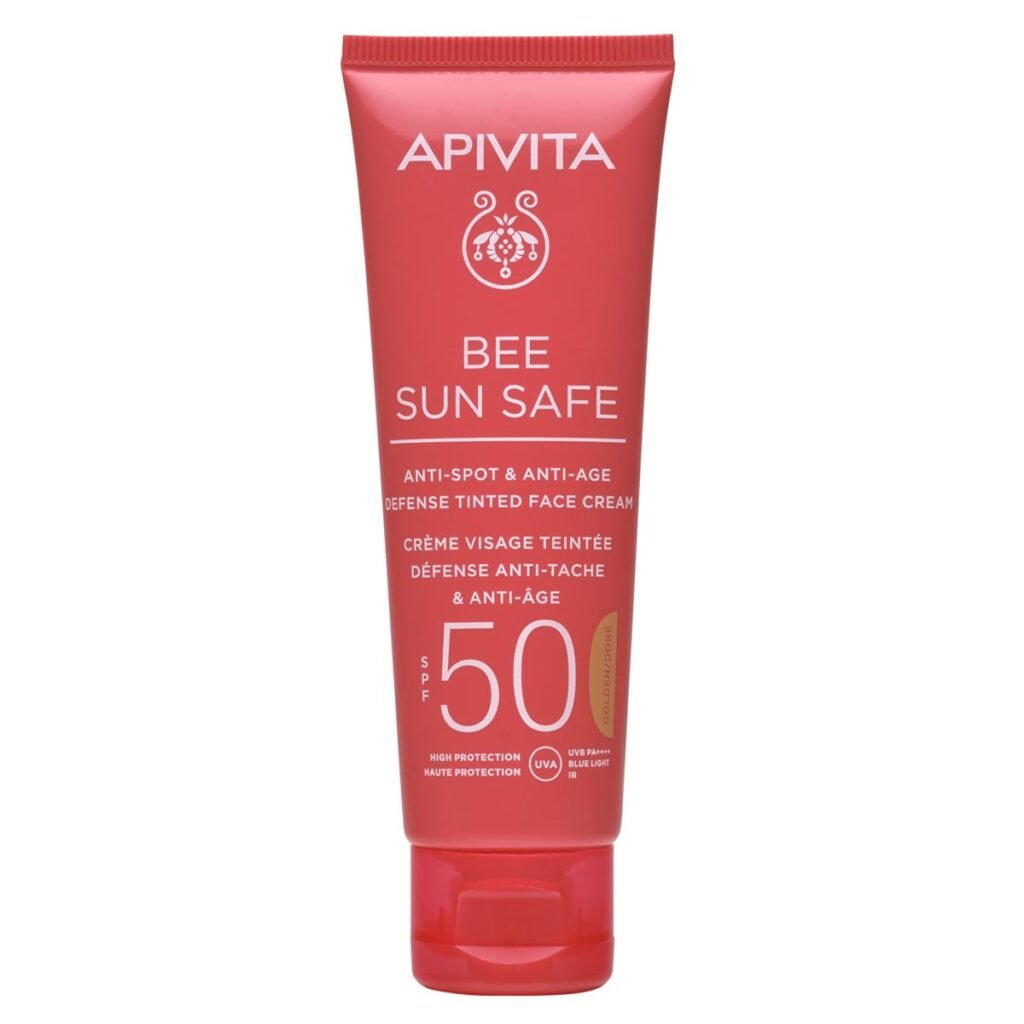 Apivita Antiedad y Antimanchas SPF50: por qué el color importa