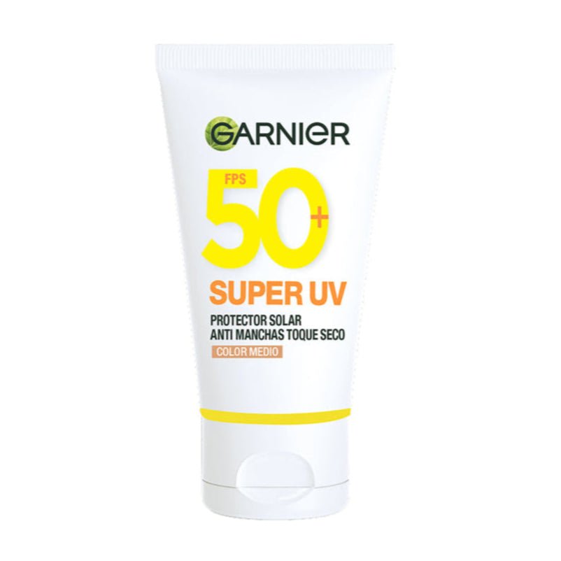 Garnier Super UV Toque Seco, tono medio: solar con vitamina C que unifica